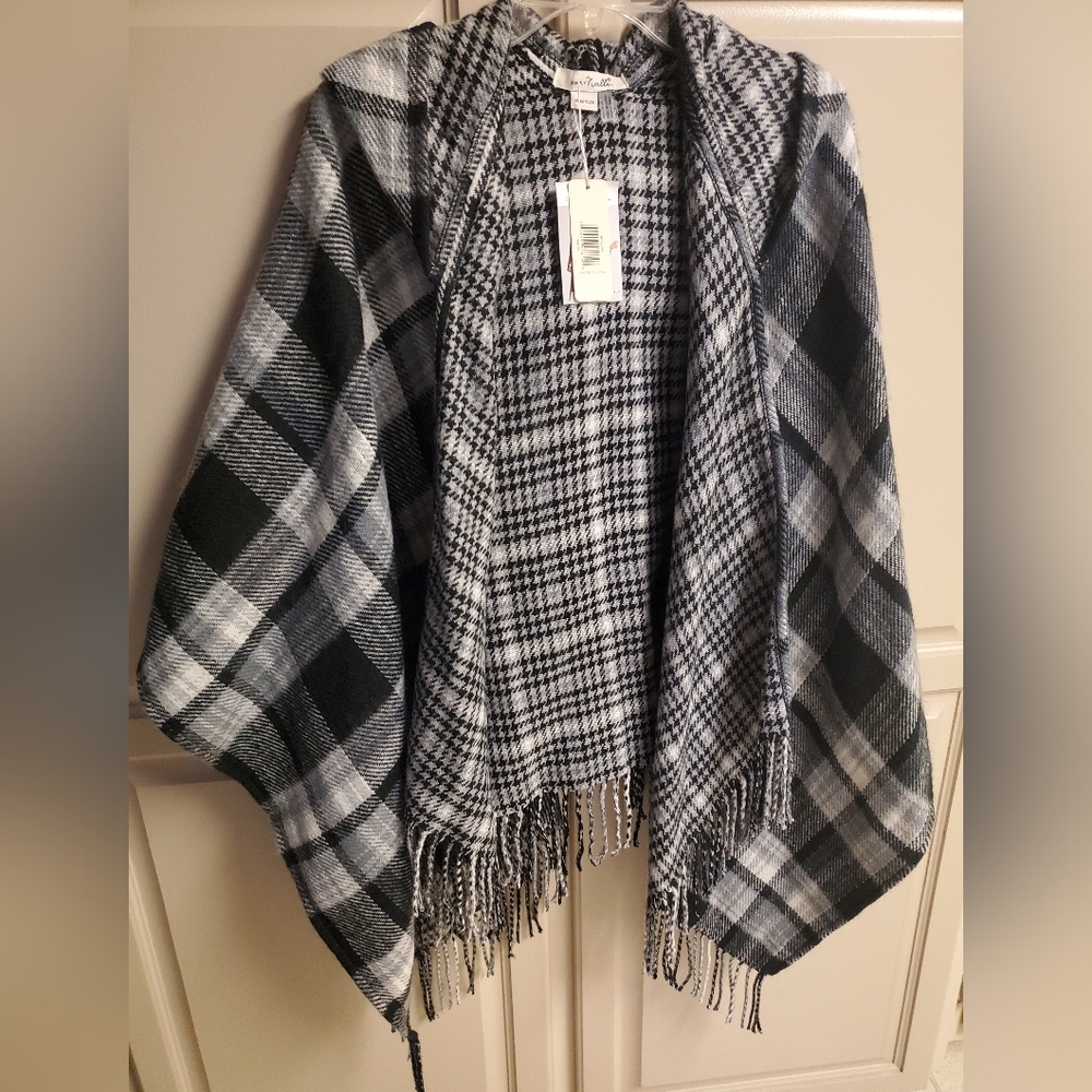 Simply Noelle Reversible Sweater Wrap